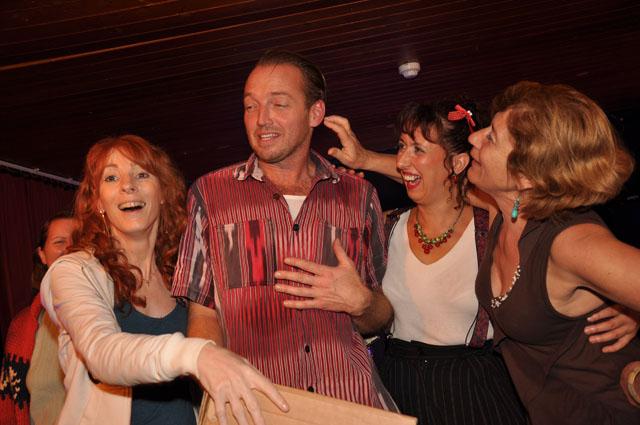 min 2011 11 19 pub 098